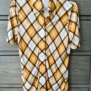 Burberry London plaid button down short sleeve top. UK 12 (US 10). Perfect cond.